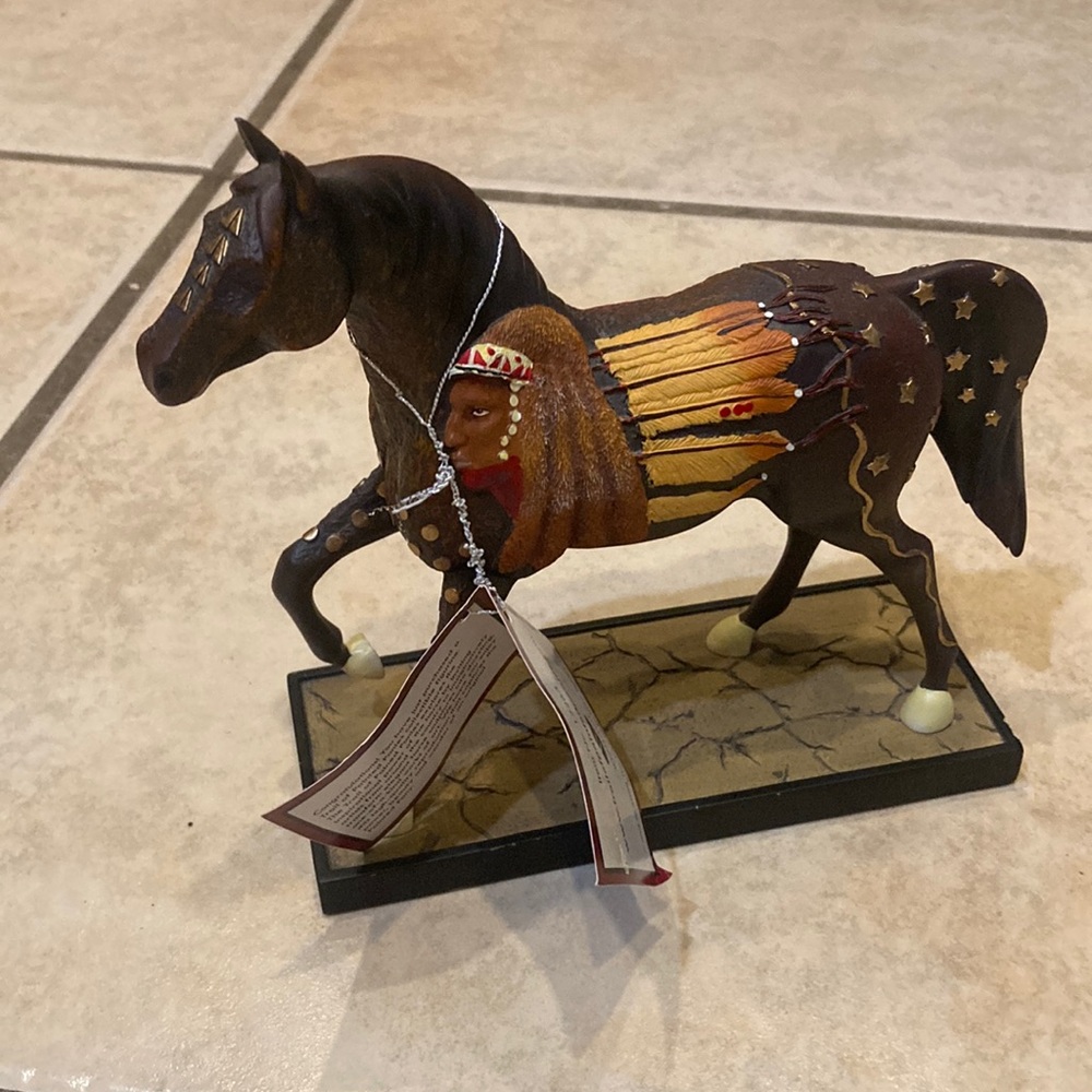 The Trail of painted Ponies Accents.